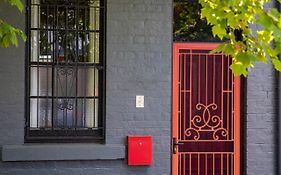 Times Square Terrace - Vibrant Charm In Newy'S Heart